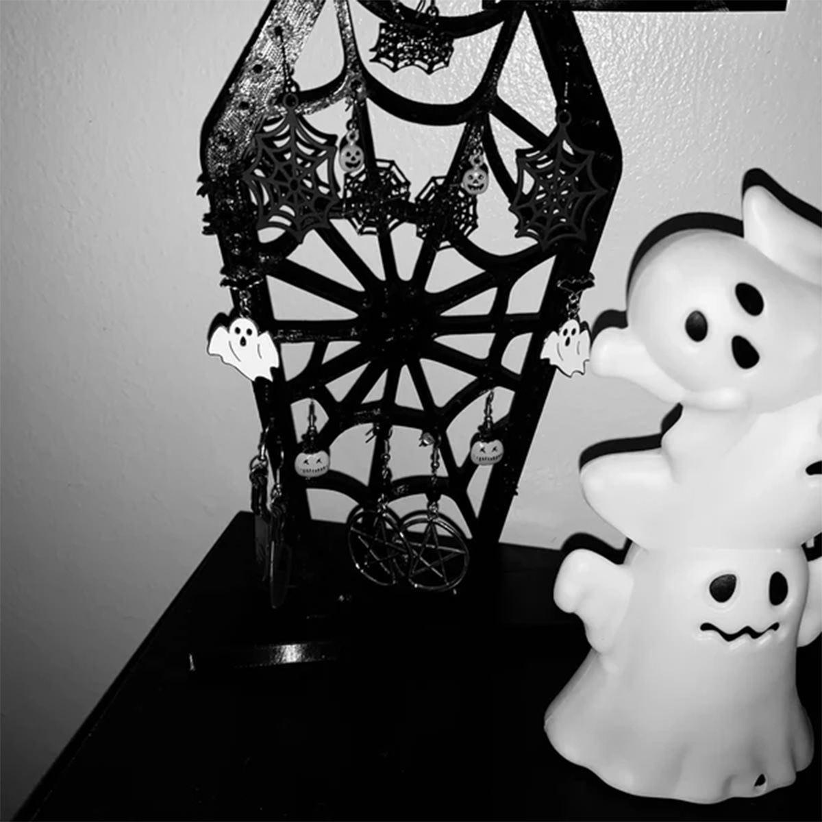 Interior Design Web - 1 pc Gothic style spider web